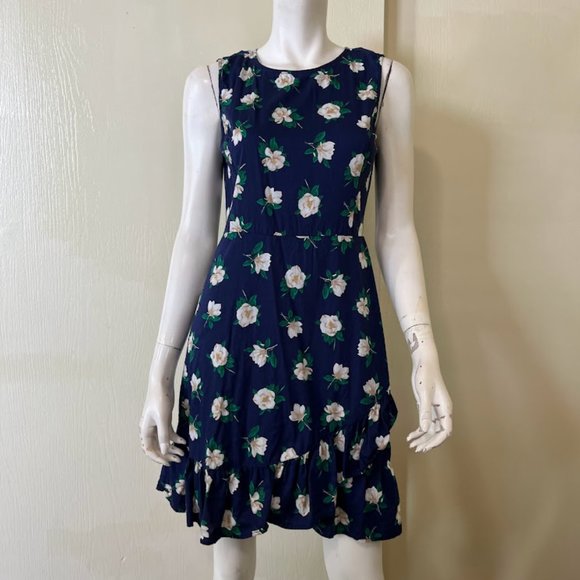 Draper James Dress 4 - Picture 2 of 5